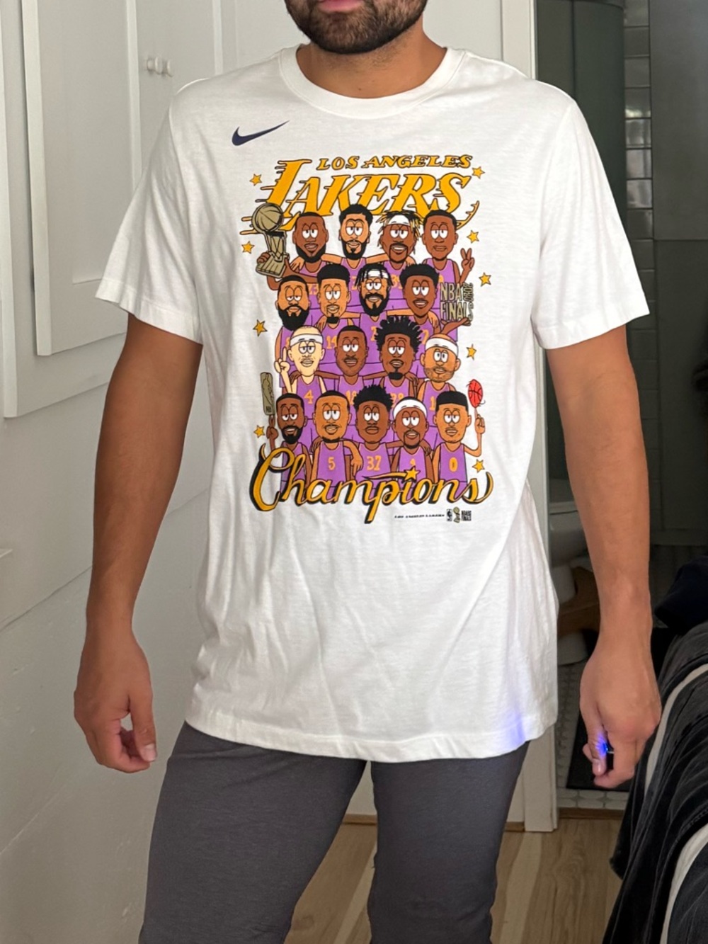 Nike White Los Angeles Lakers 'Champions' Graphic Tee - Men's